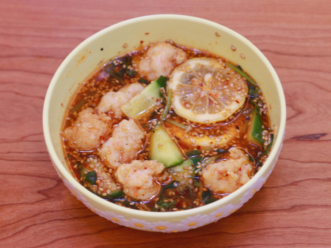 低脂爽口❗️Q弹鲜香的泰式酸辣虾滑