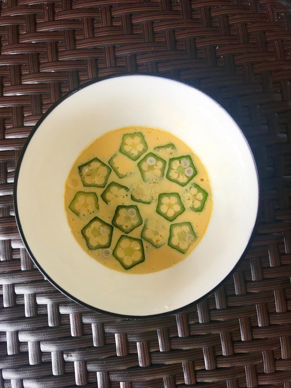 宝宝辅食～秋葵蒸蛋