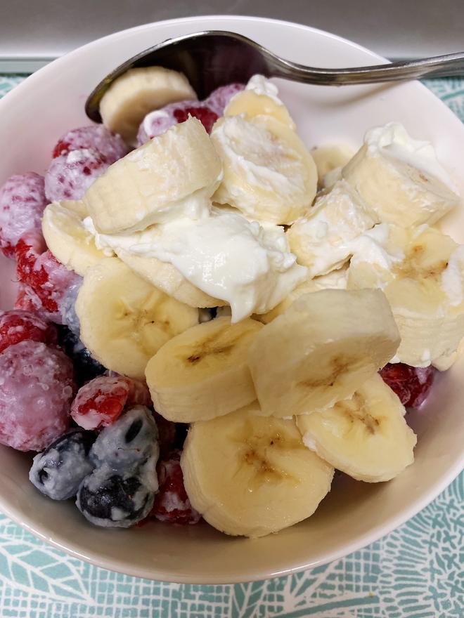 快手水果牛奶沙冰 草莓味 蓝莓味 香蕉味 树莓味的做法