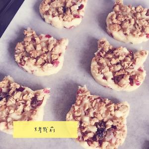 喵咪葡萄干麦片蔓越莓大cookie的做法 步骤5