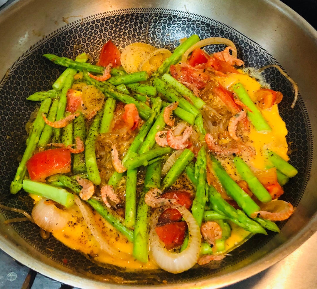 芦笋虾仁早餐蛋饼