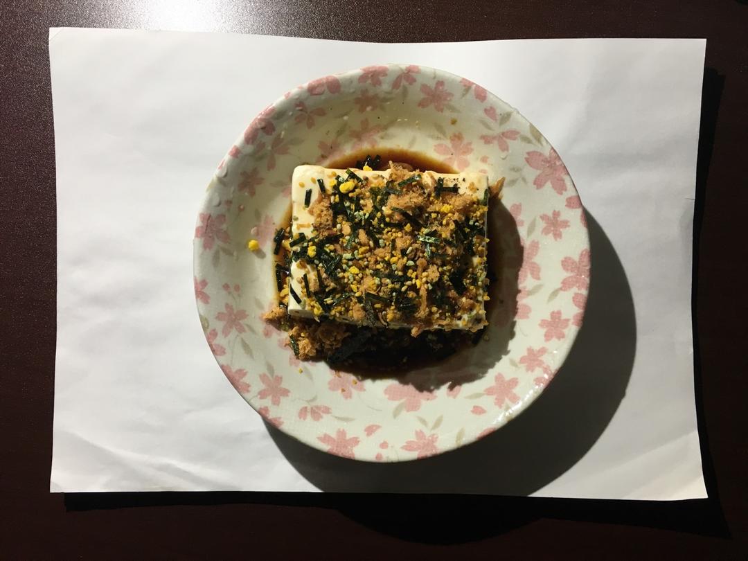 日式肉松海苔拌豆腐