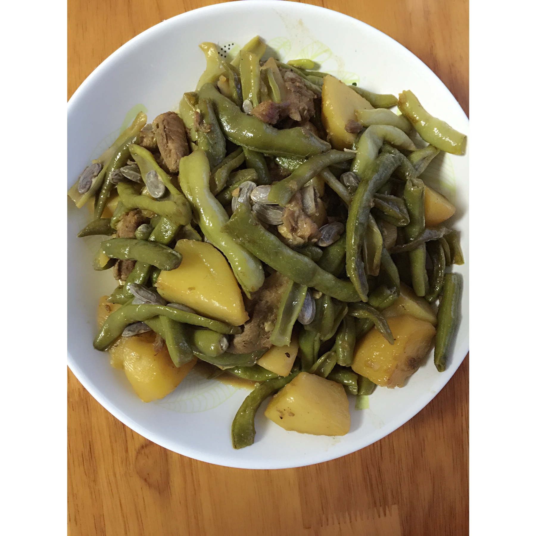 土豆芸豆炖排骨