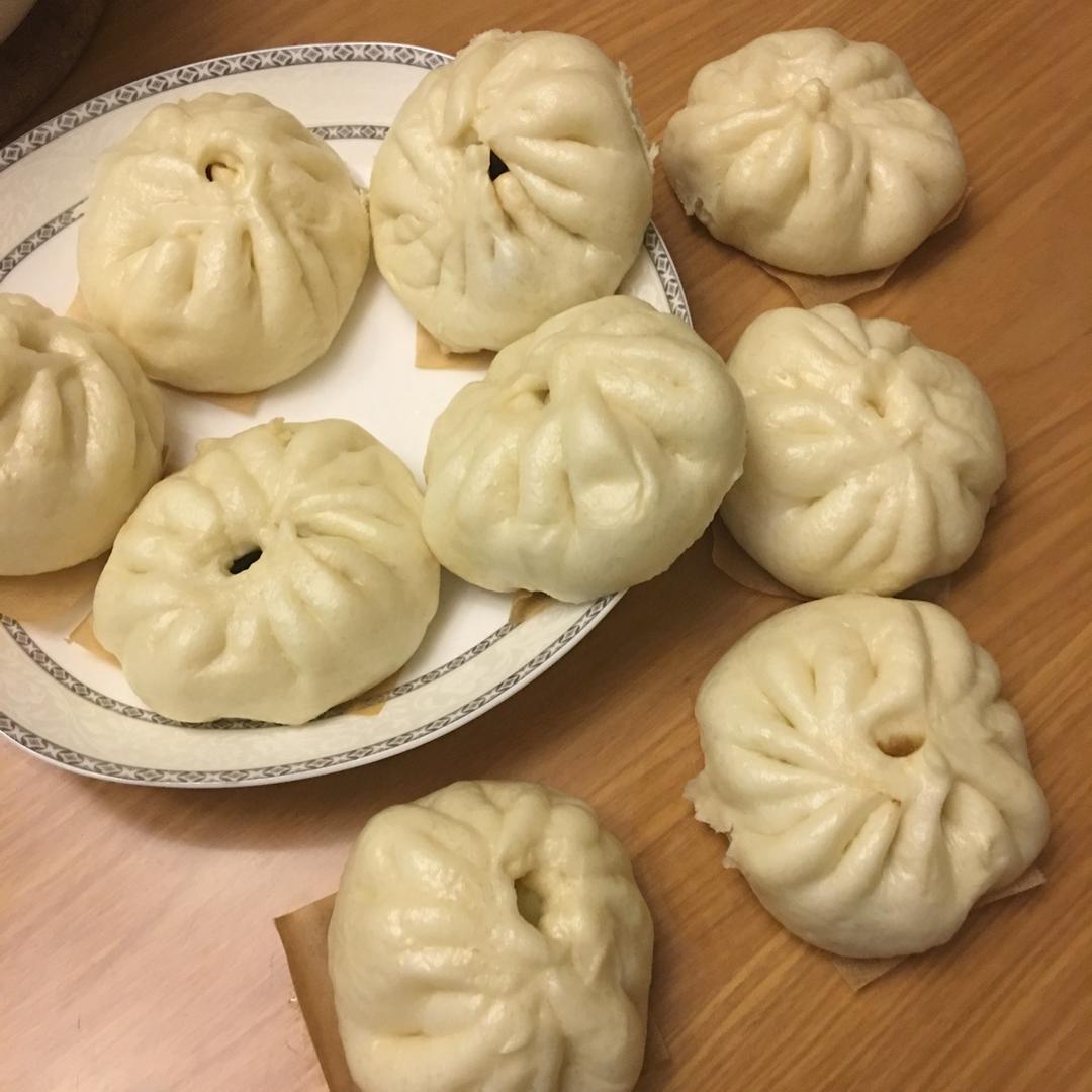 酱肉包子