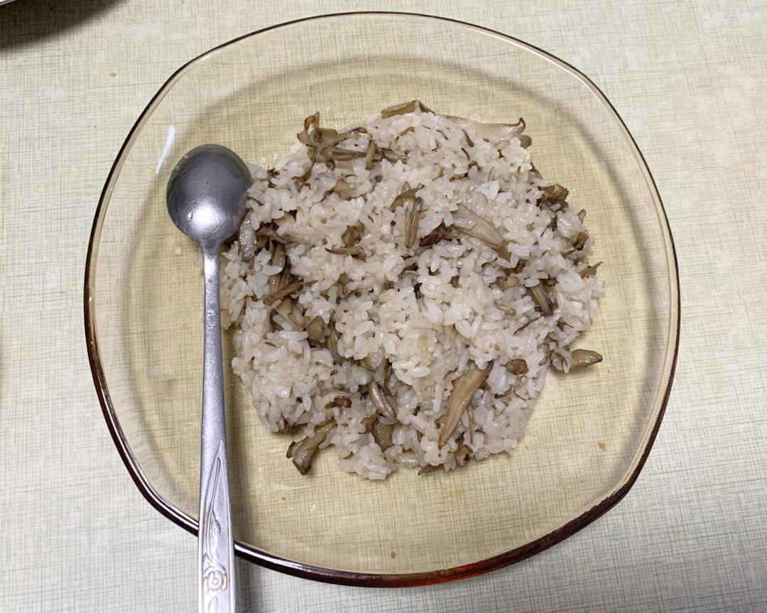 舞茸炒饭（灰树花炒饭）