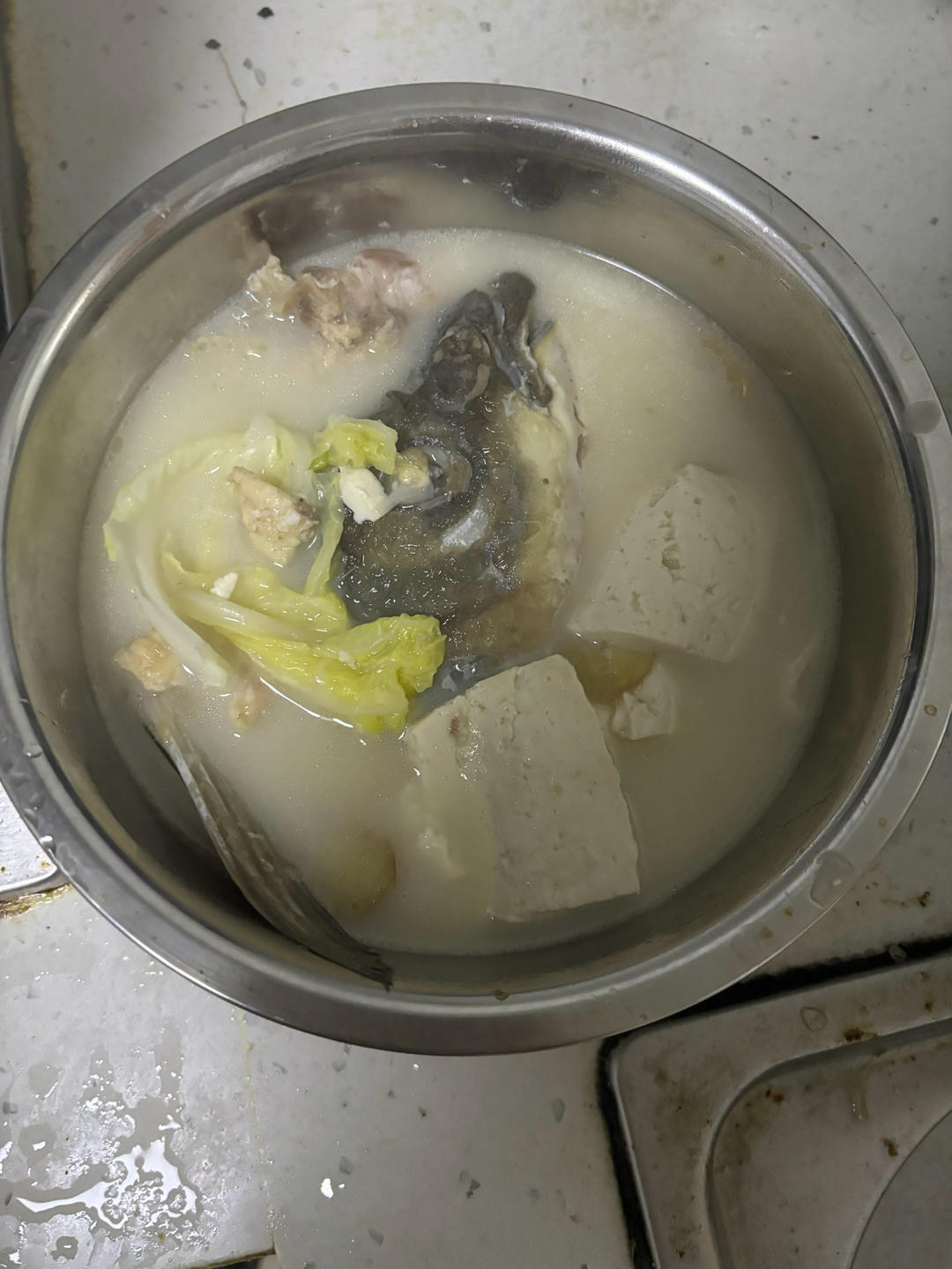 鱼头豆腐汤