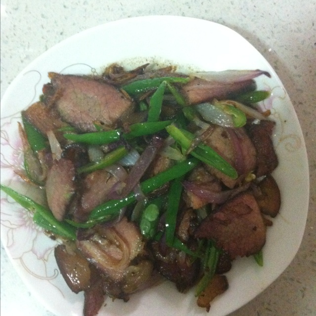 腊肉尖椒炒洋葱