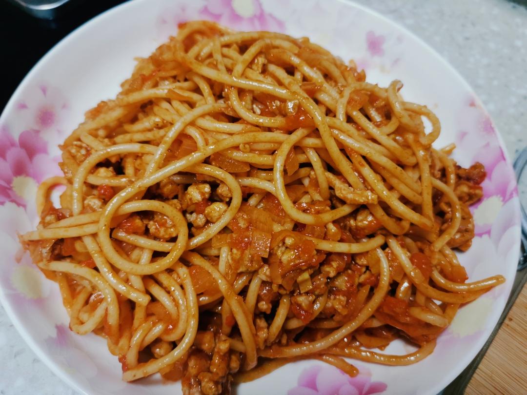 番茄肉酱意面