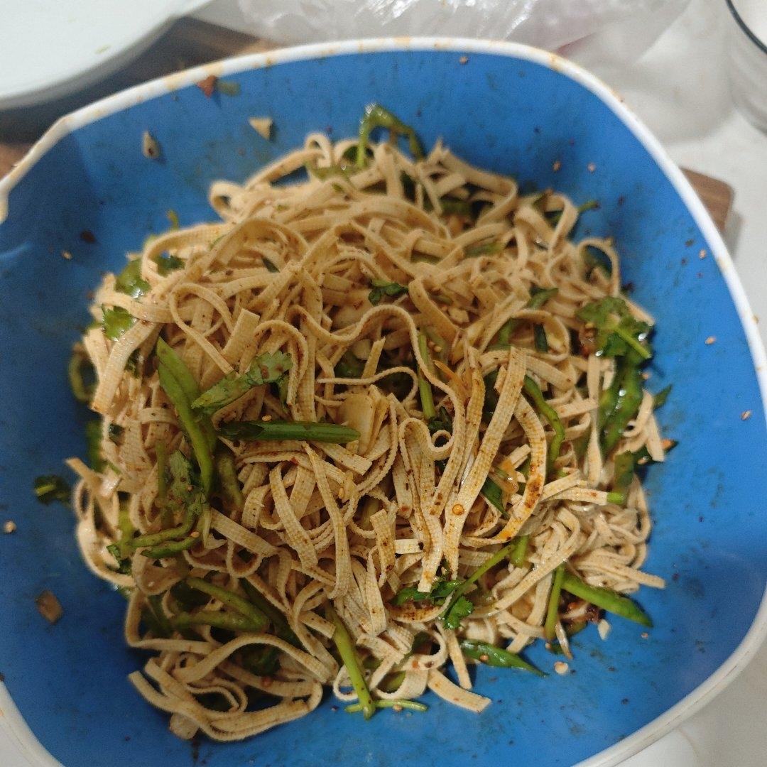 炝拌干豆腐丝