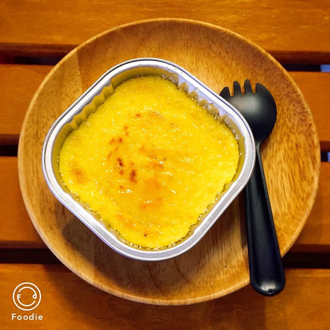 Crèmebrulée。法式烤布雷。焦糖布丁。