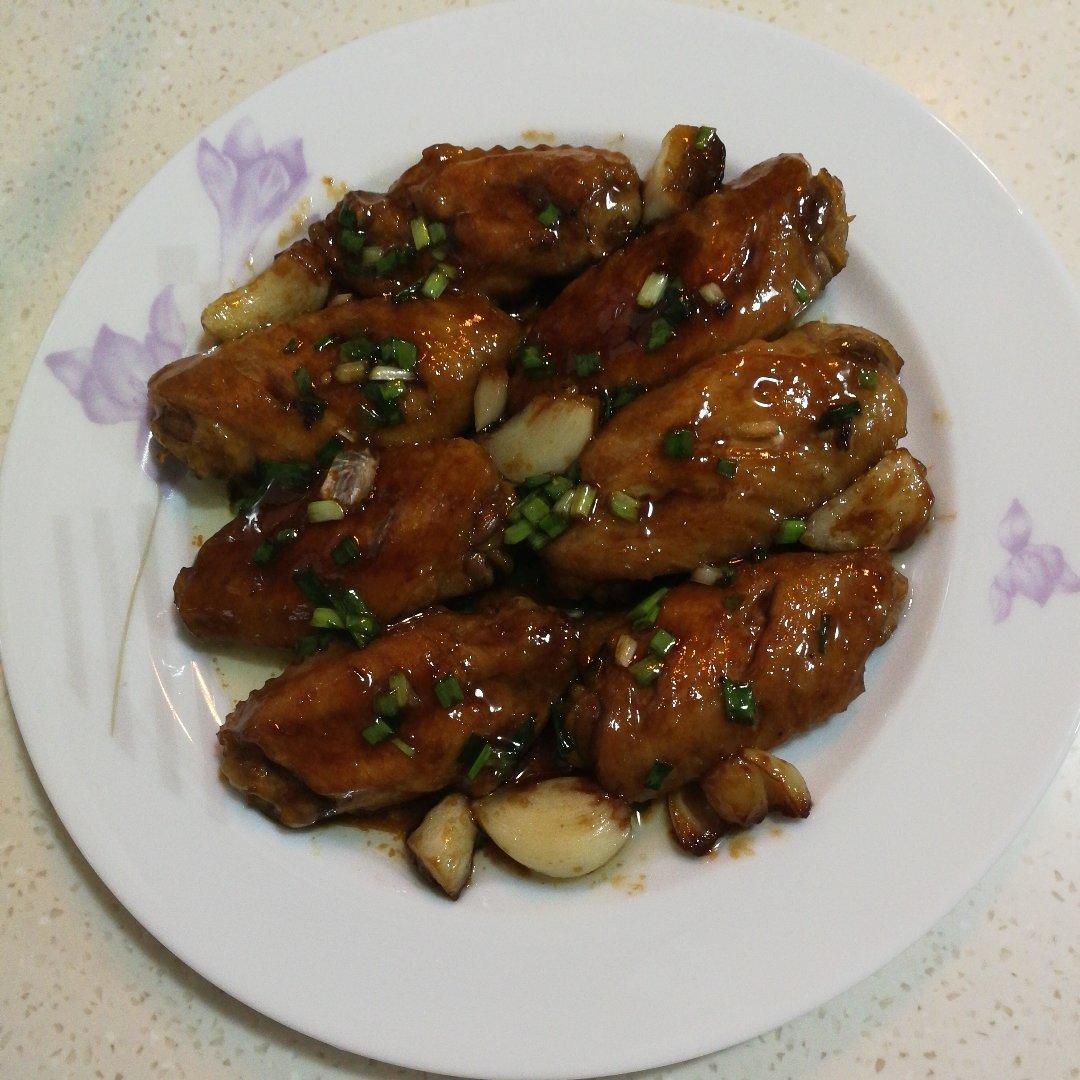 蒜香蚝油鸡翅中