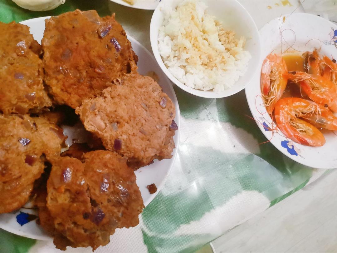 大人、宝宝都爱吃的牛肉饼（有汁）