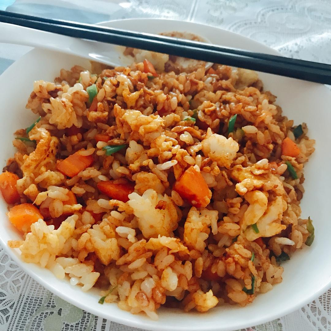 胡萝卜蛋炒饭