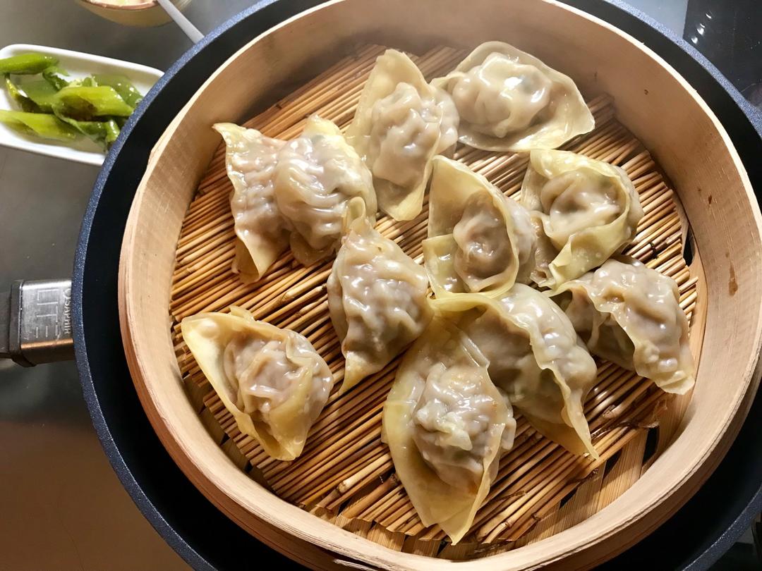 蒸鲜虾香菇云吞