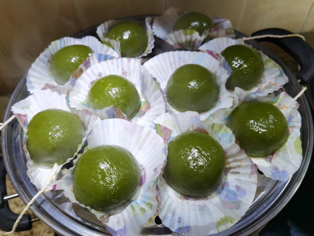 超好吃的网红咸蛋黄肉松青团
