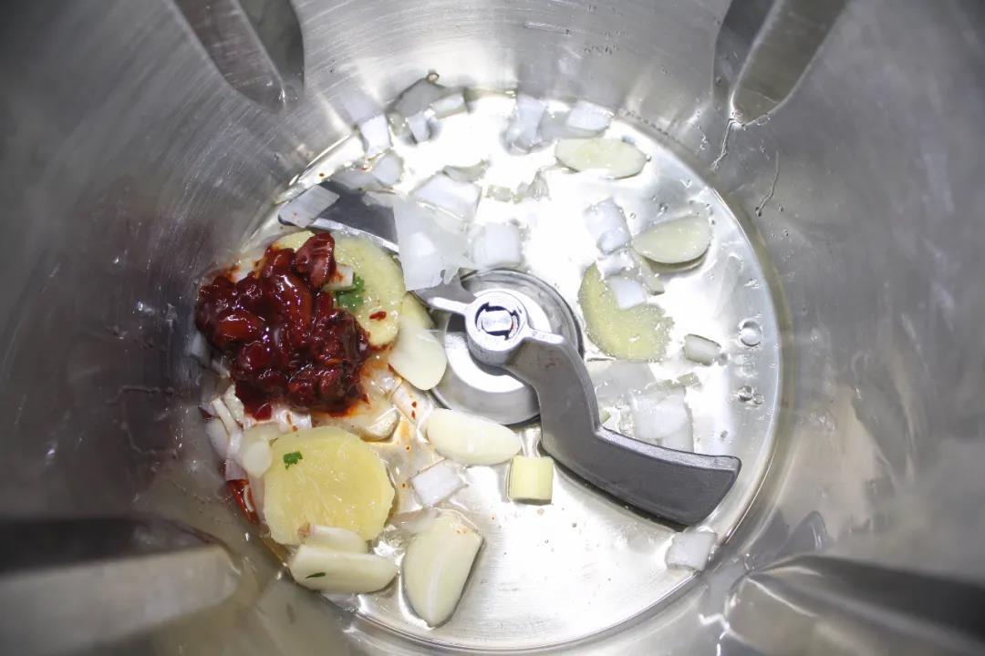 辣炒鸭肠-爱如斯IZEROS的做法