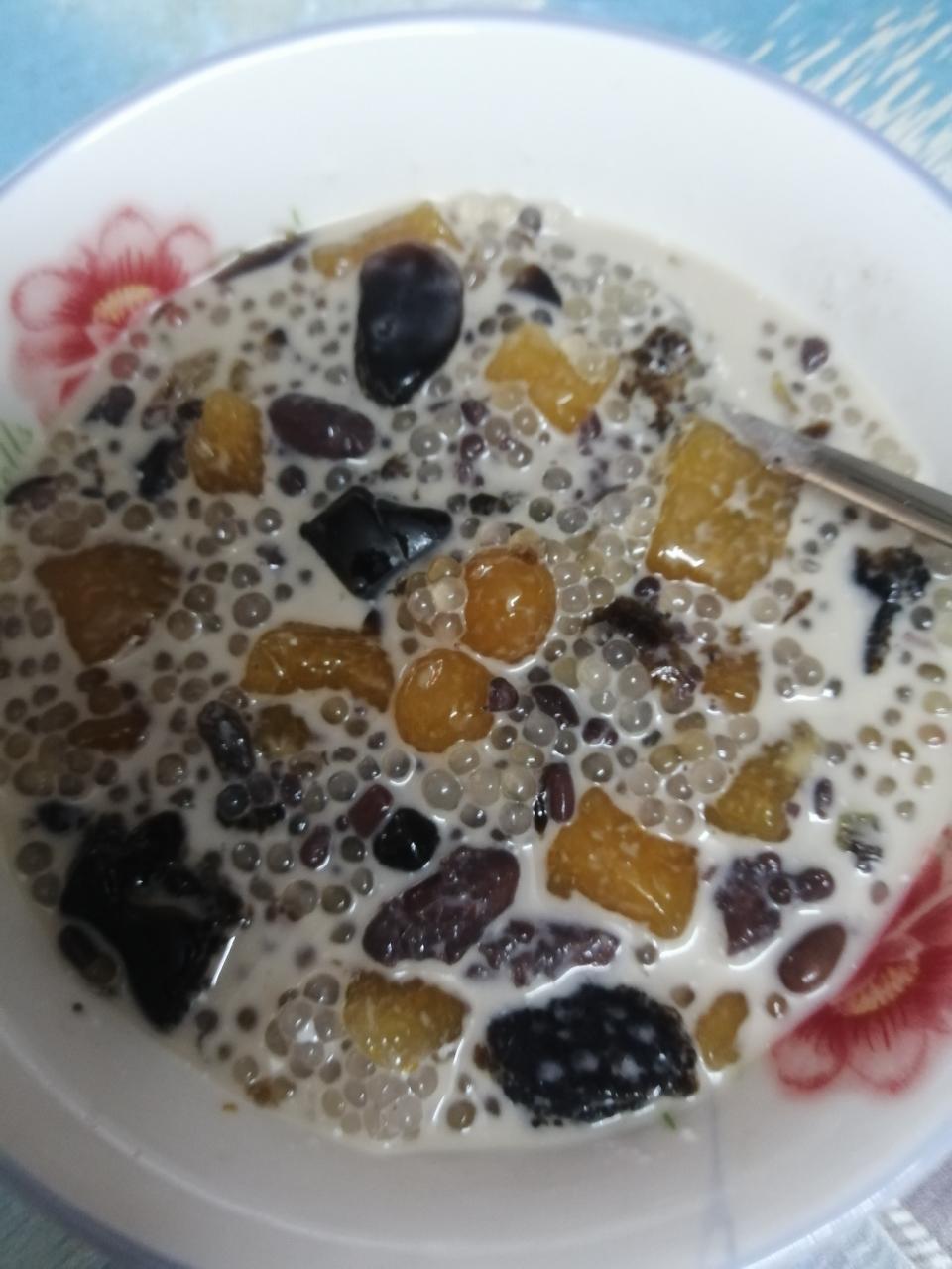 椰汁西米红豆芋圆的做法