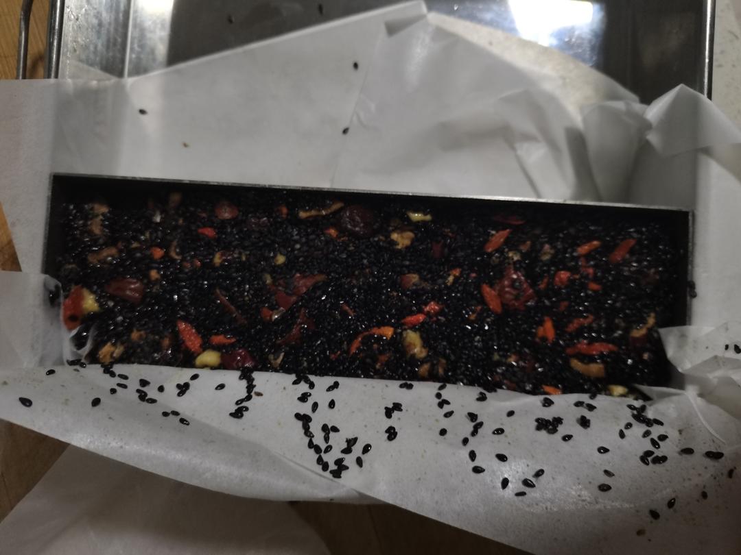 年糖——献给血糖高的老爸
木糖醇版芝麻核桃花生糖【by Xitin 】