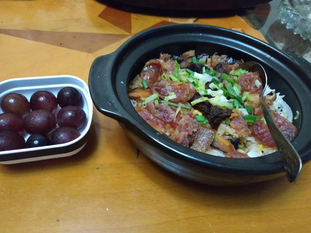 腊味砂锅饭