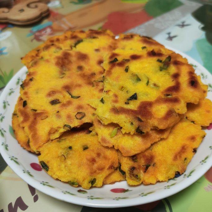 玉米面菜饼子（贴饼子）