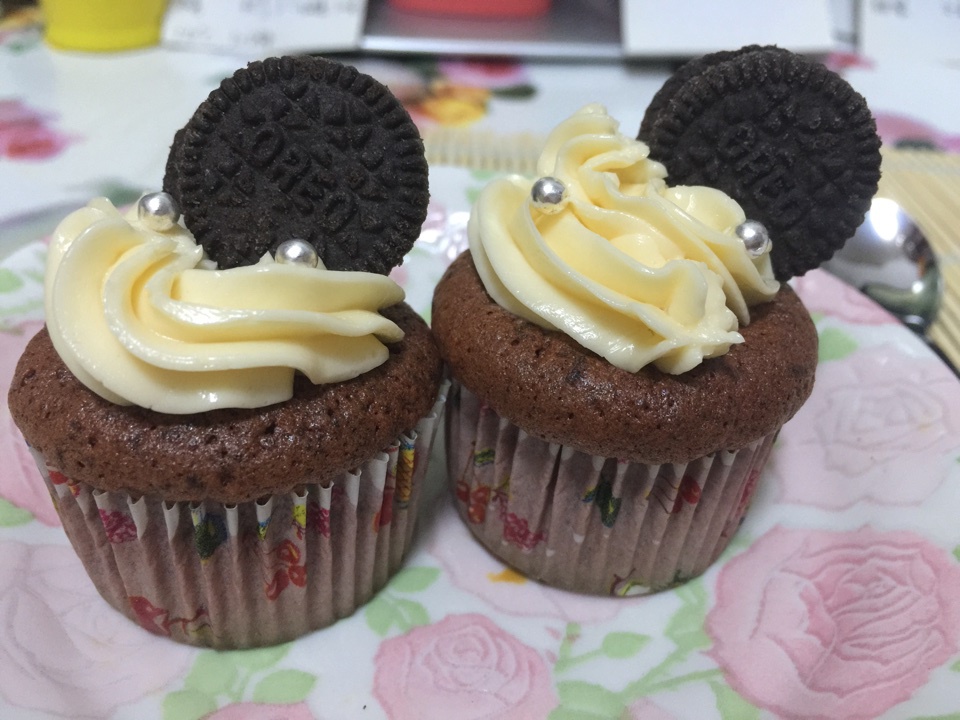 红丝绒戚风杯子蛋糕