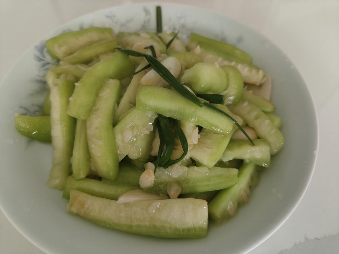 清炒丝瓜（不变黑的方法）