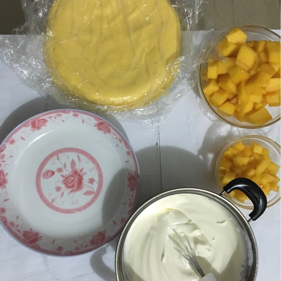《Tinrry下午茶》教你做芒果班戟和芒果千层饼