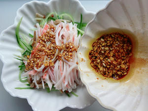 【夏日开胃菜】凉拌蟹柳金针菇的做法 步骤7