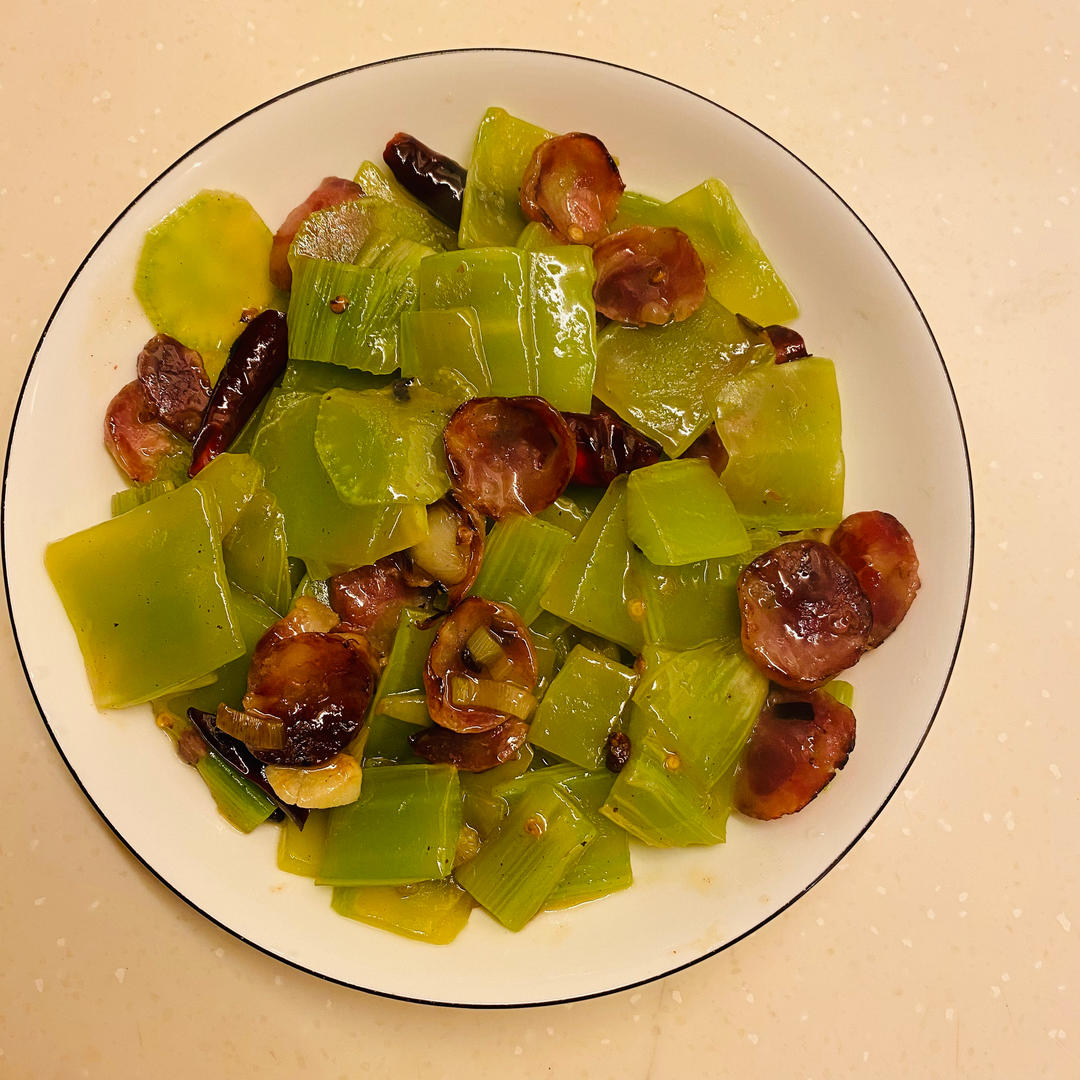莴笋清炒腊肠