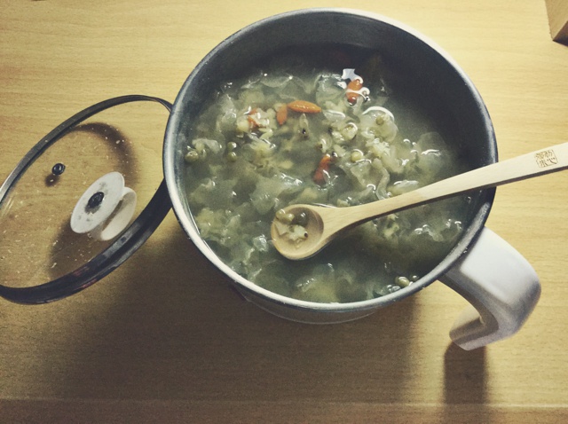 绿豆银耳羹