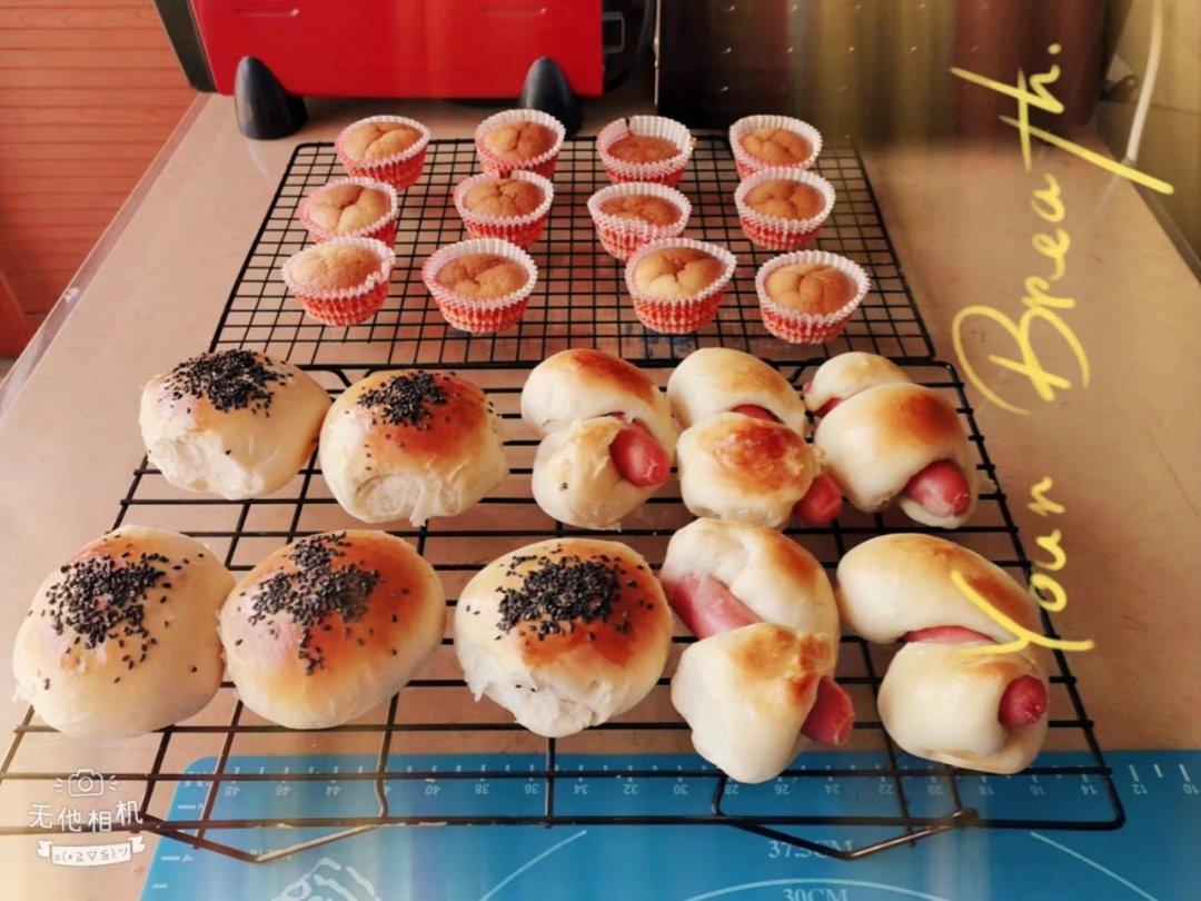 肠仔包 香肠面包的另一种整形方法