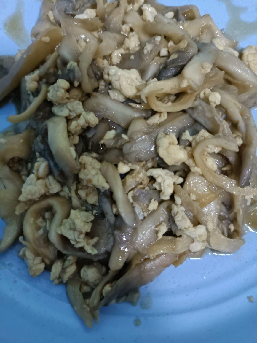 比肉好吃的平菇炒鸡蛋