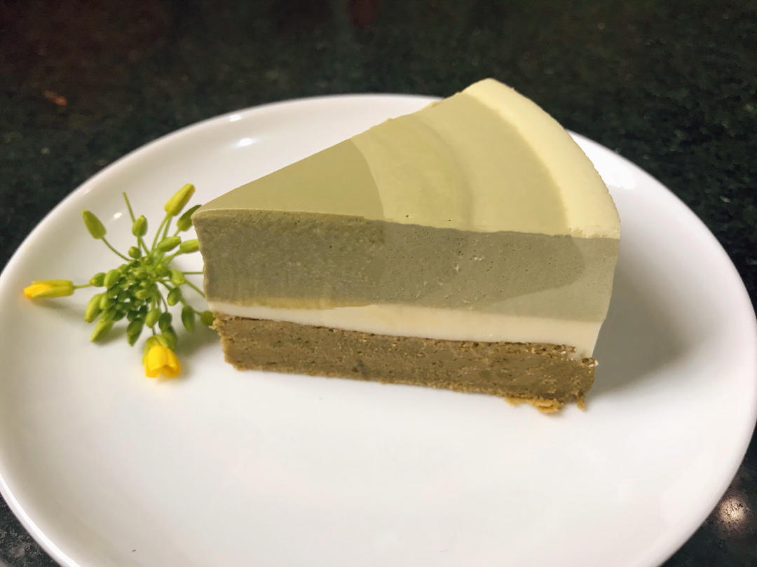 渐变抹茶慕斯蛋糕：我Amanda带着既美又作的抹茶甜点又来了！【曼食慢语】