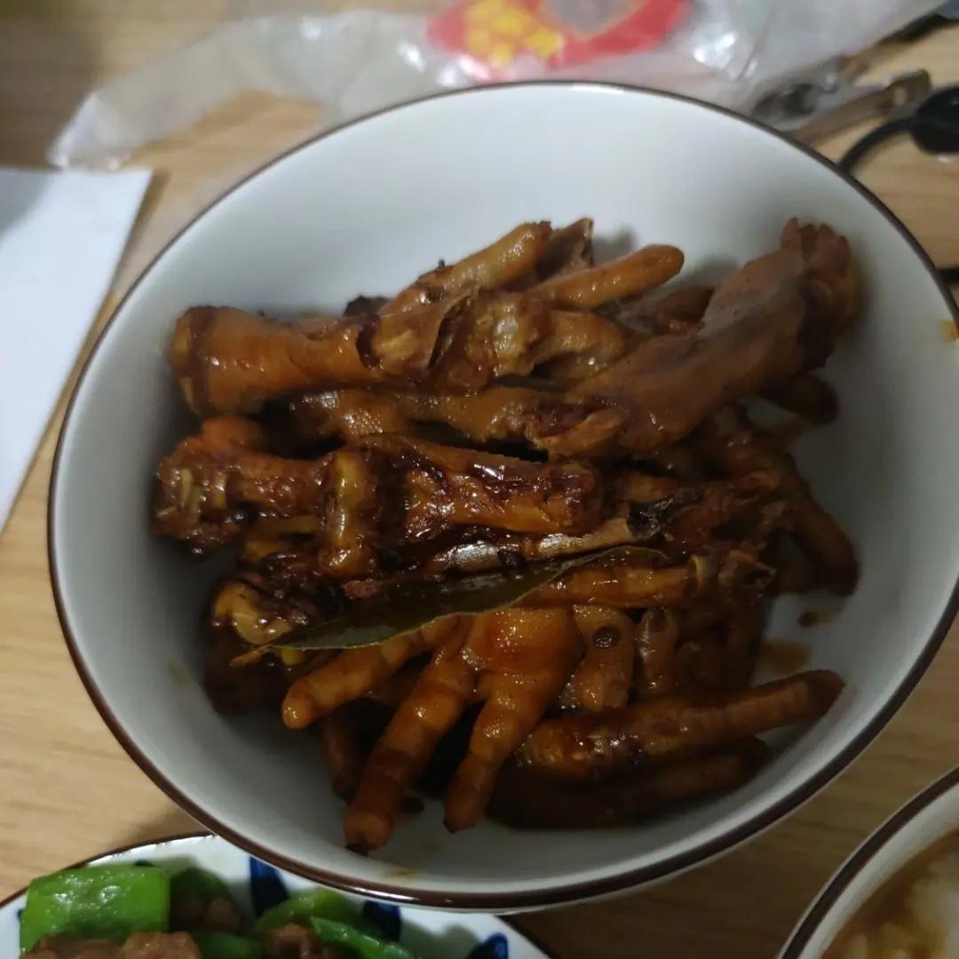 秘制红烧鸡爪