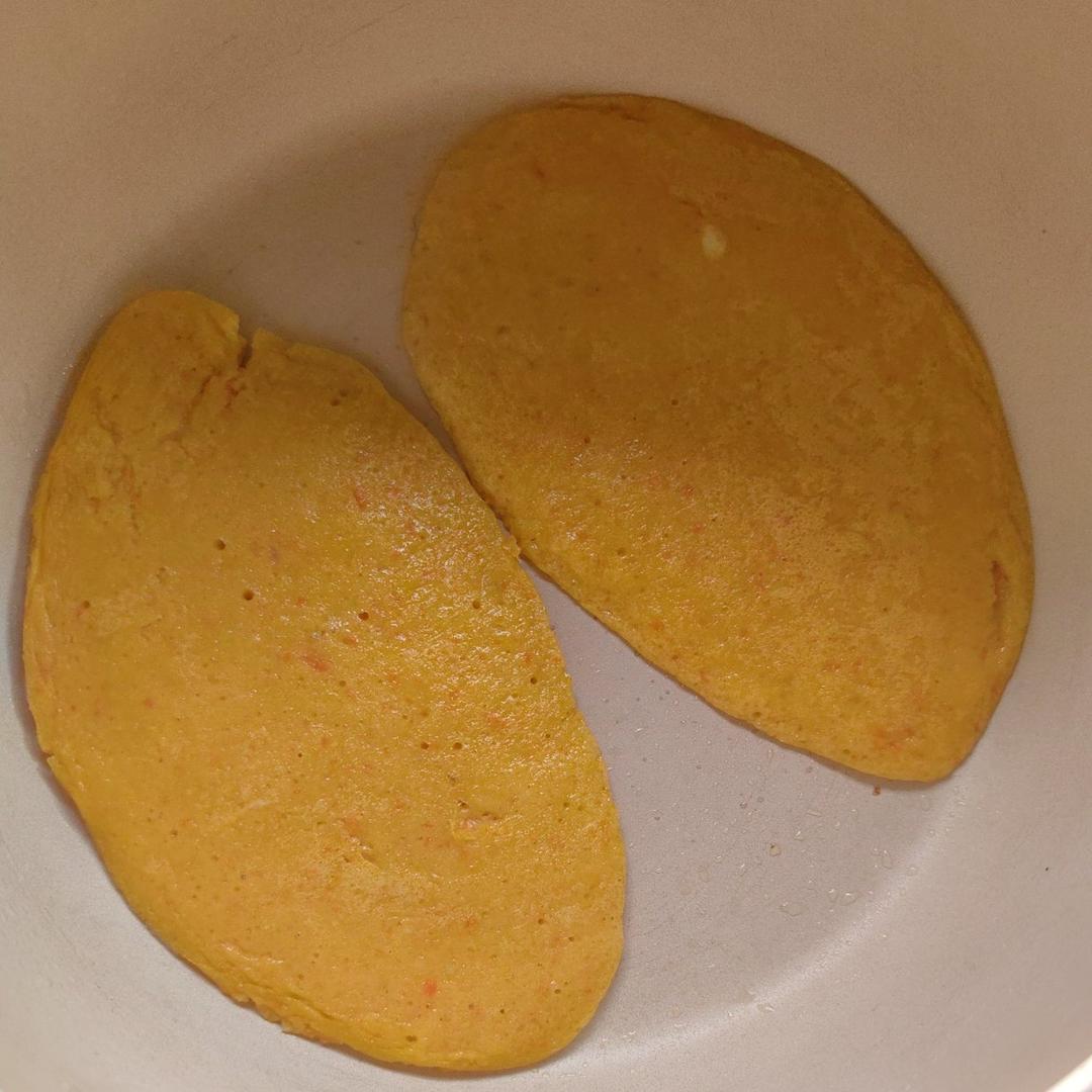宝宝辅食早餐:胡萝卜饼