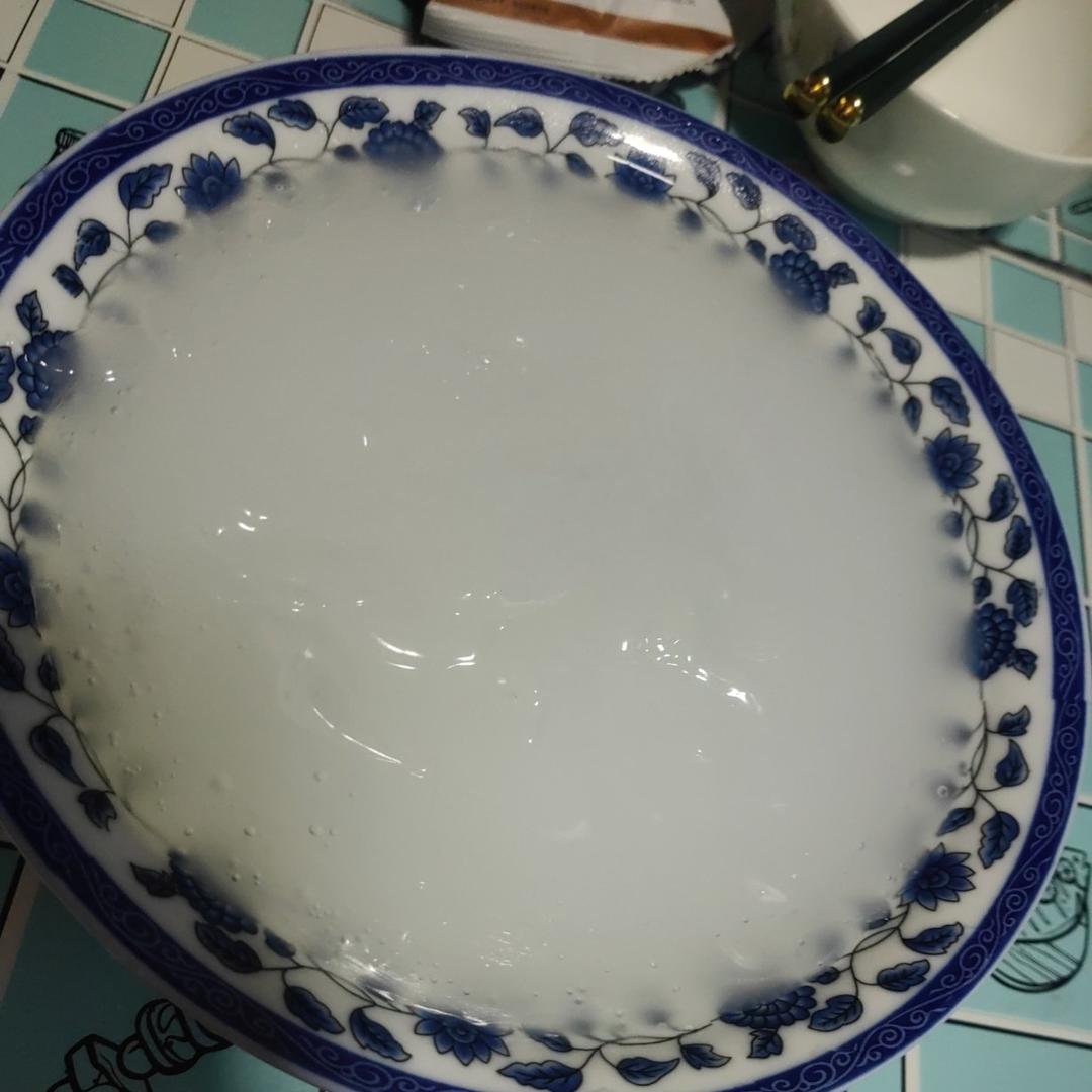 一碗淀粉六碗水做出好吃的凉粉