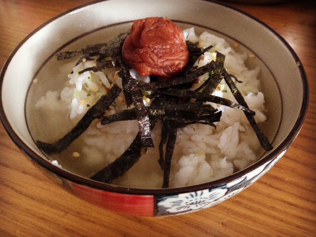 梅子茶泡饭