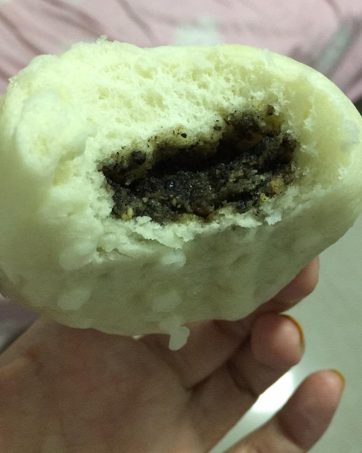 花生芝麻包子