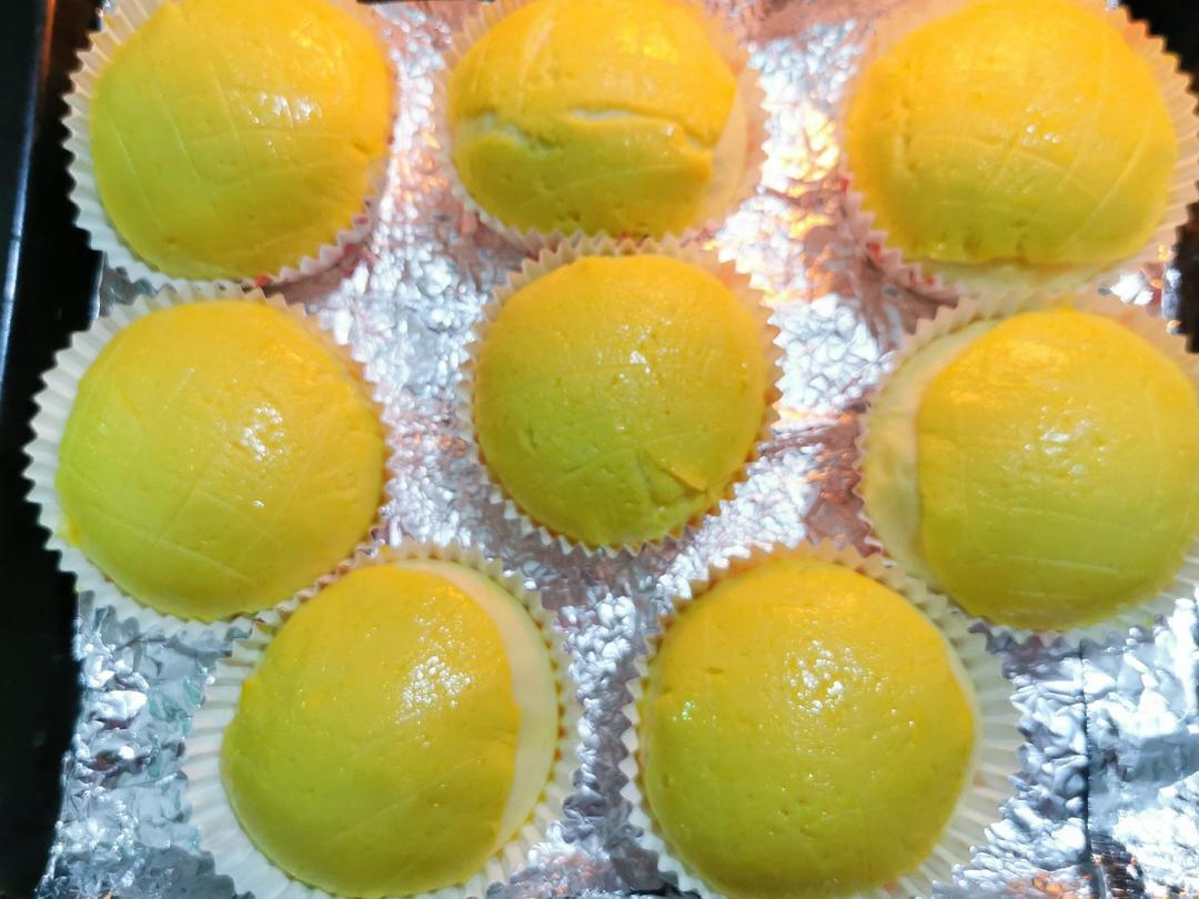 小美 港式菠萝包