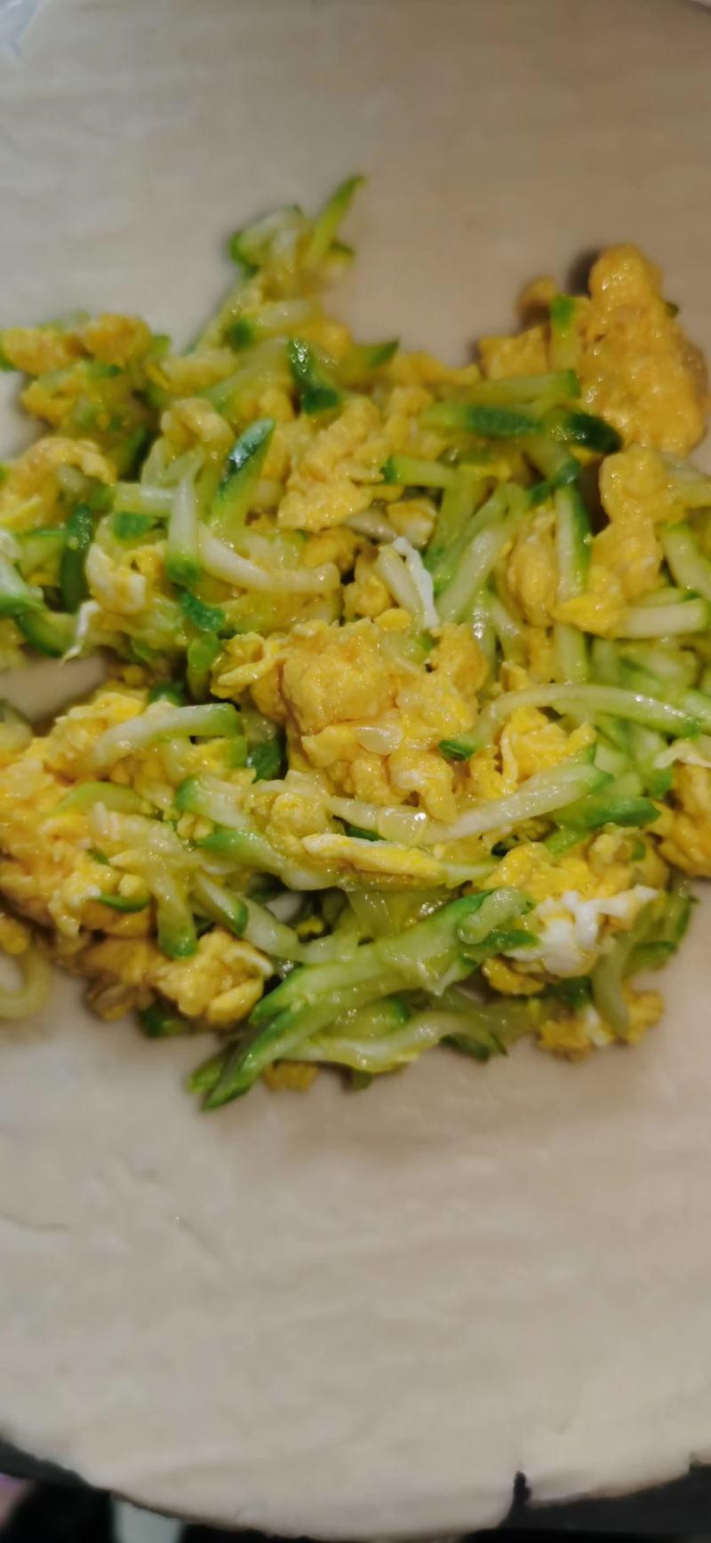 容易上手的西葫芦鸡蛋素馅饼🤓