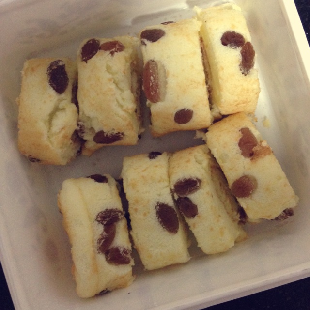 葡萄干蛋糕卷