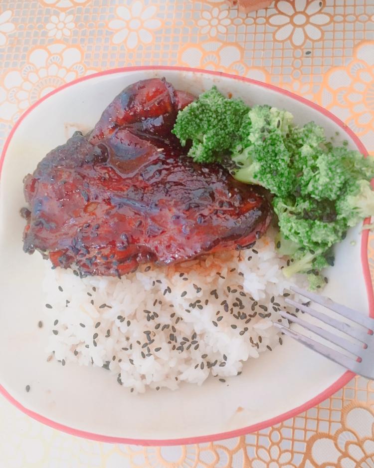 照烧鸡腿饭