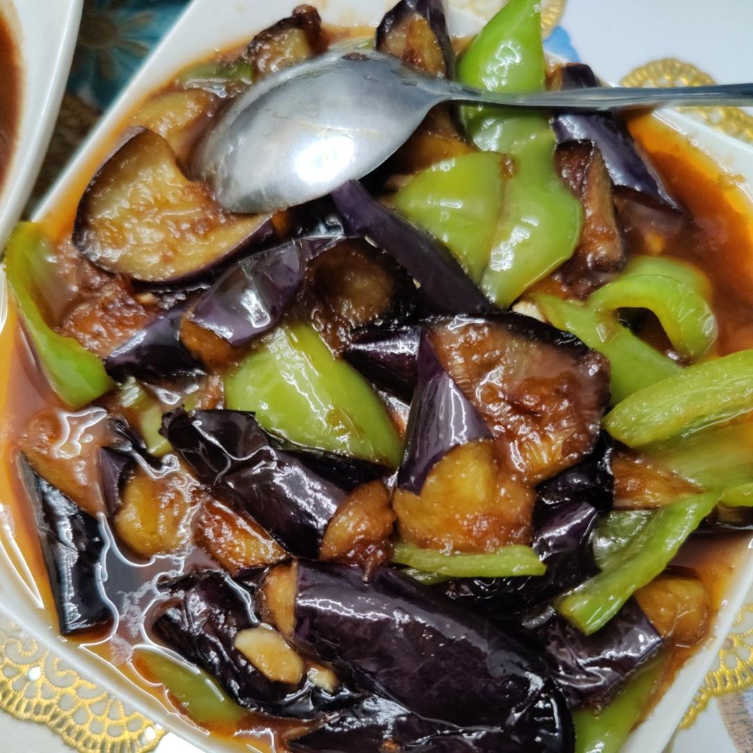 简单家常的番茄烧茄子