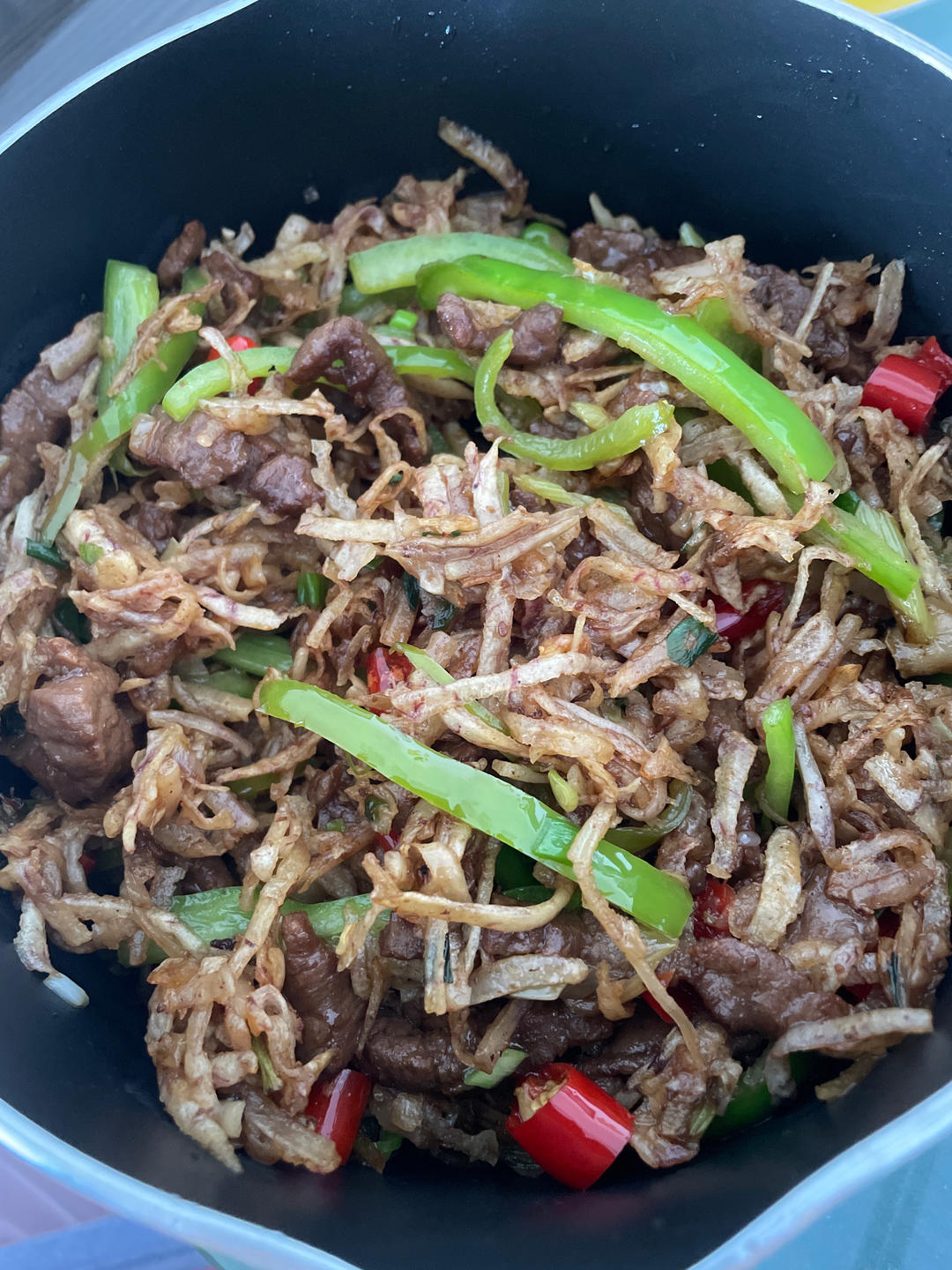 神级下饭菜【香芋丝炒牛肉】，入味又开胃！