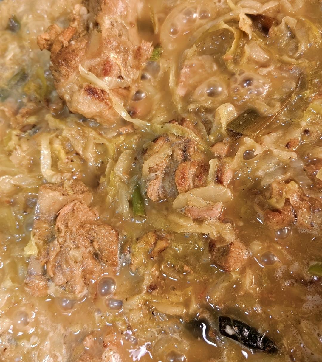 东北酸菜炖排骨