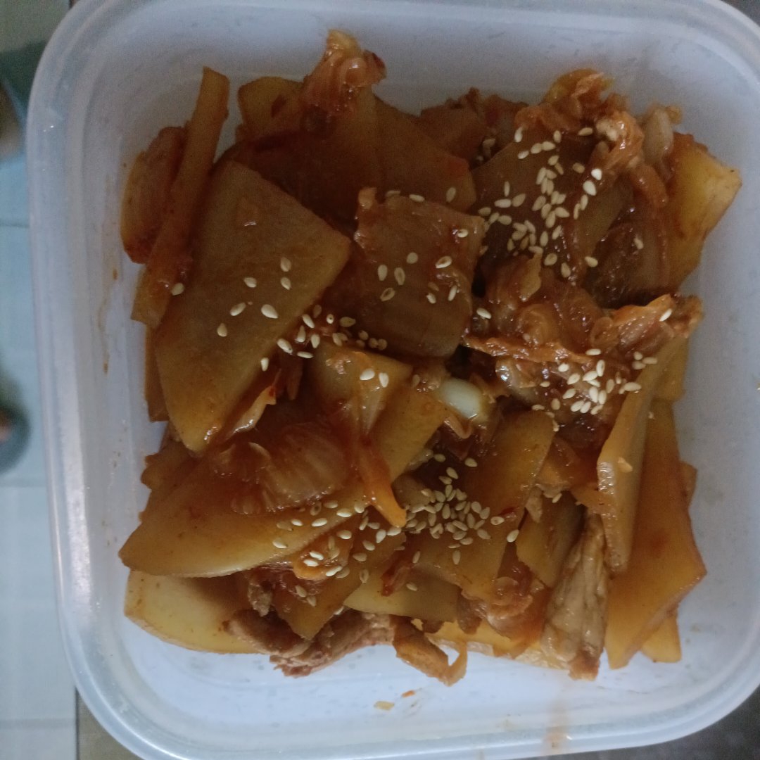 快手韩餐—辣白菜土豆片