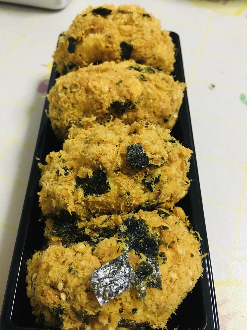 朋友都说比鲍师傅好吃的海苔肉松小贝