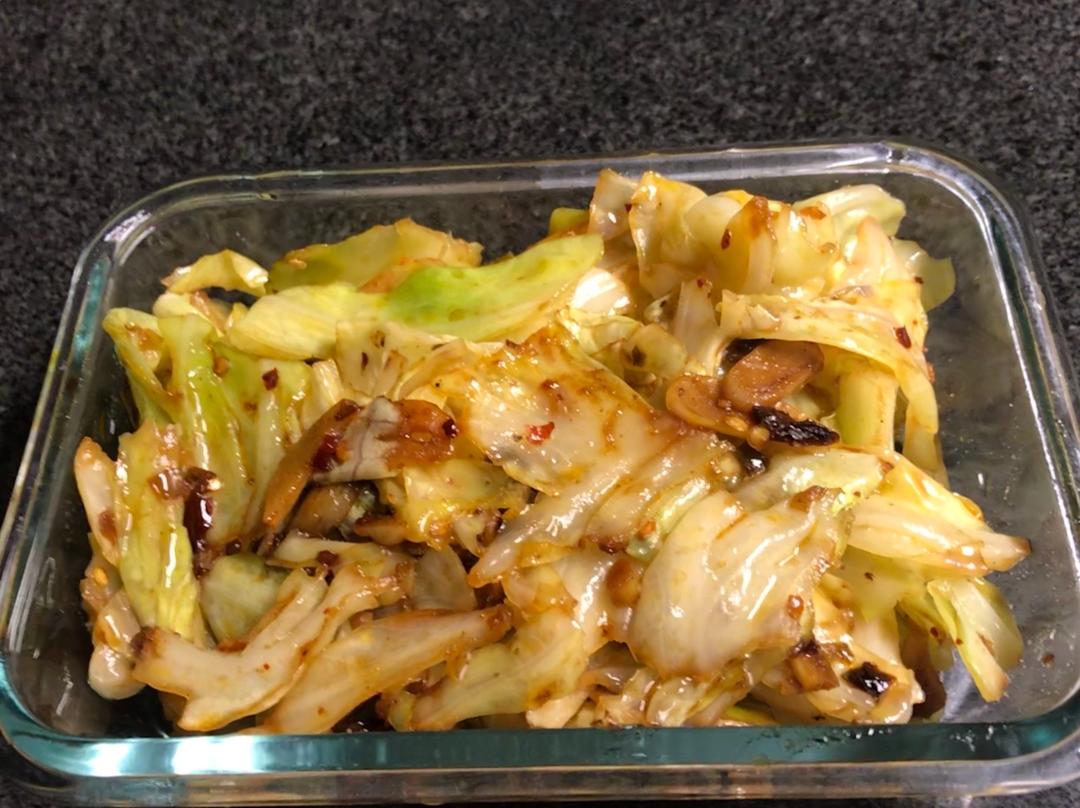阿婆手撕包菜