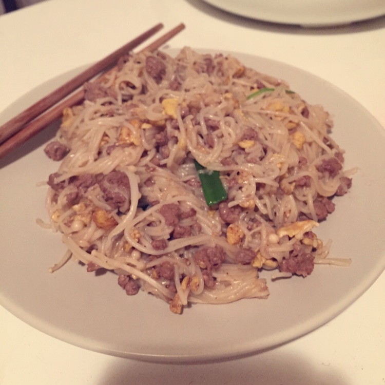 广东排挡风味炒米粉