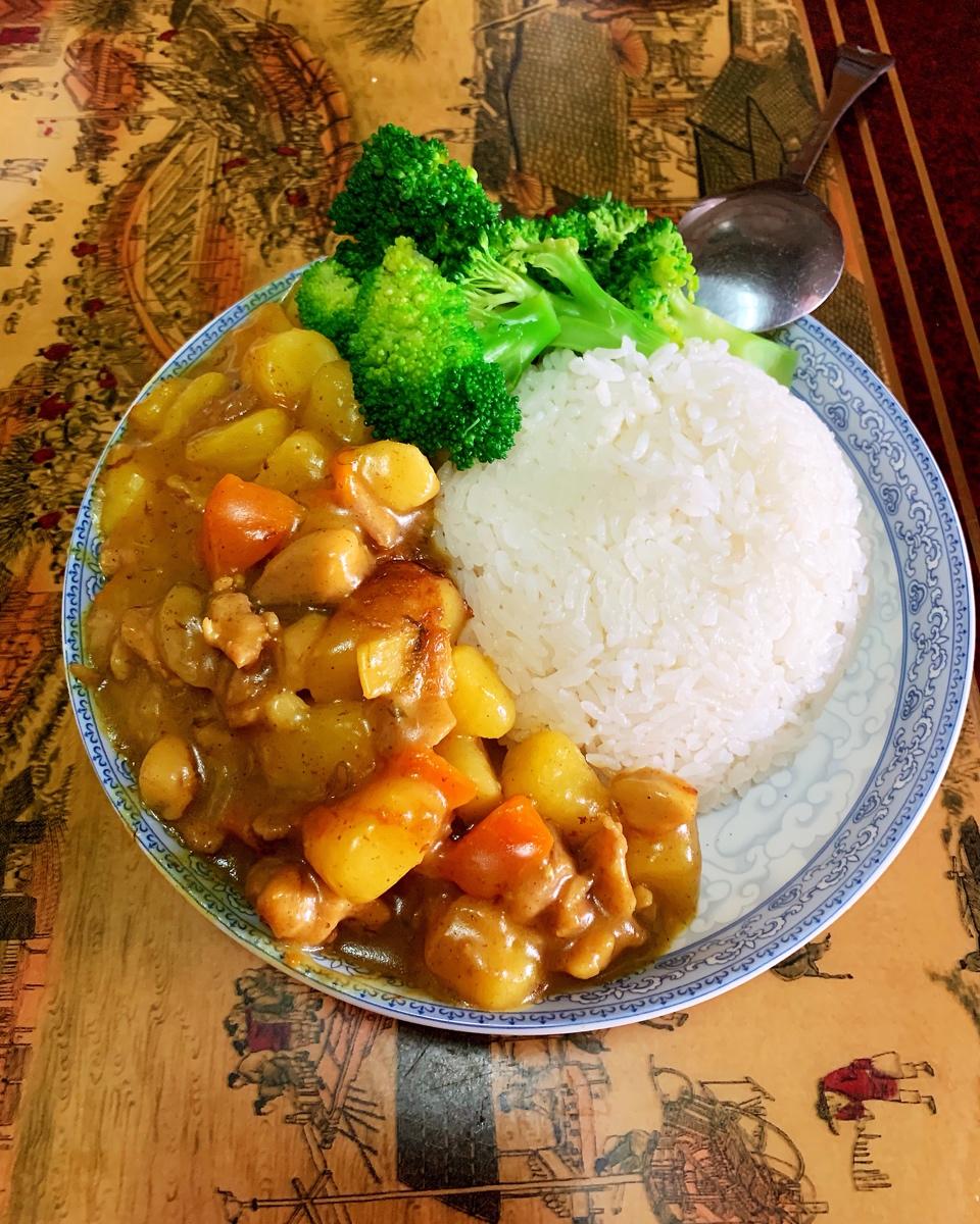 咖喱鸡肉饭